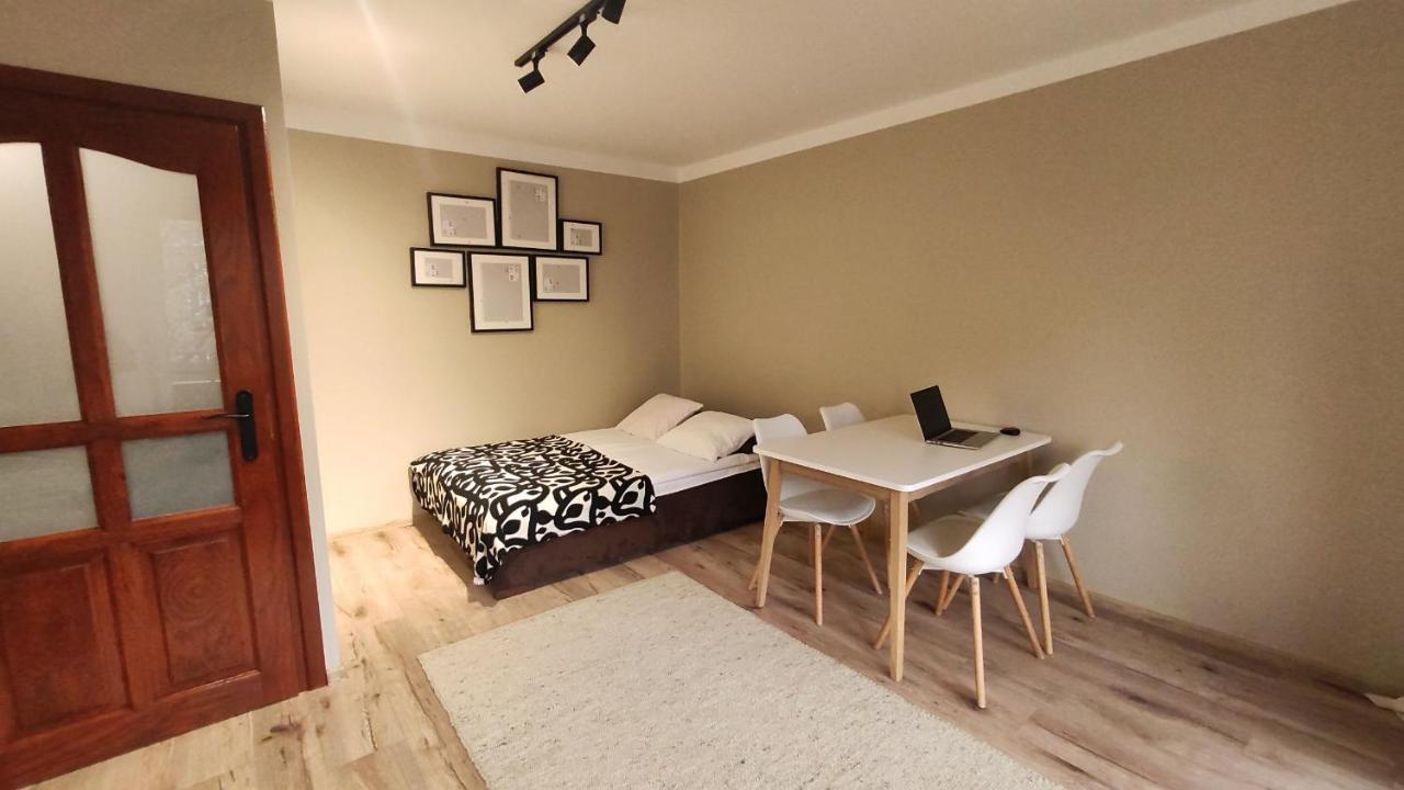 Studio, Krakow - Czyzyny 外观 照片